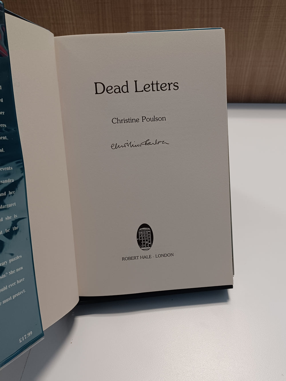 Dead Letters
 by Christine Poulson