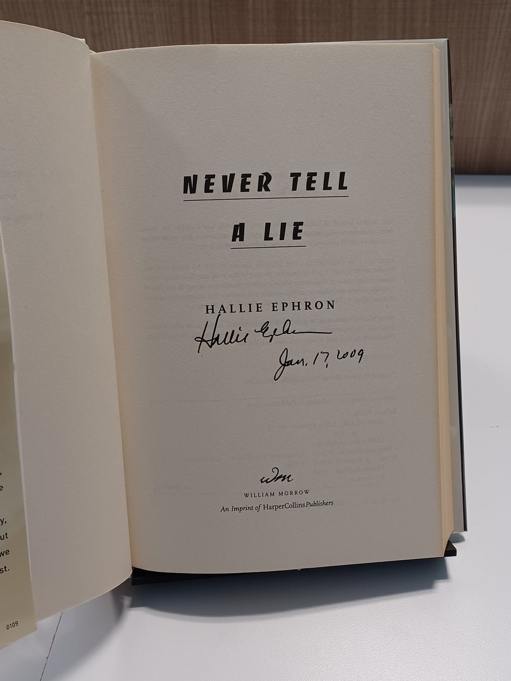 Never Tell A Lie
 by Hallie Ephron