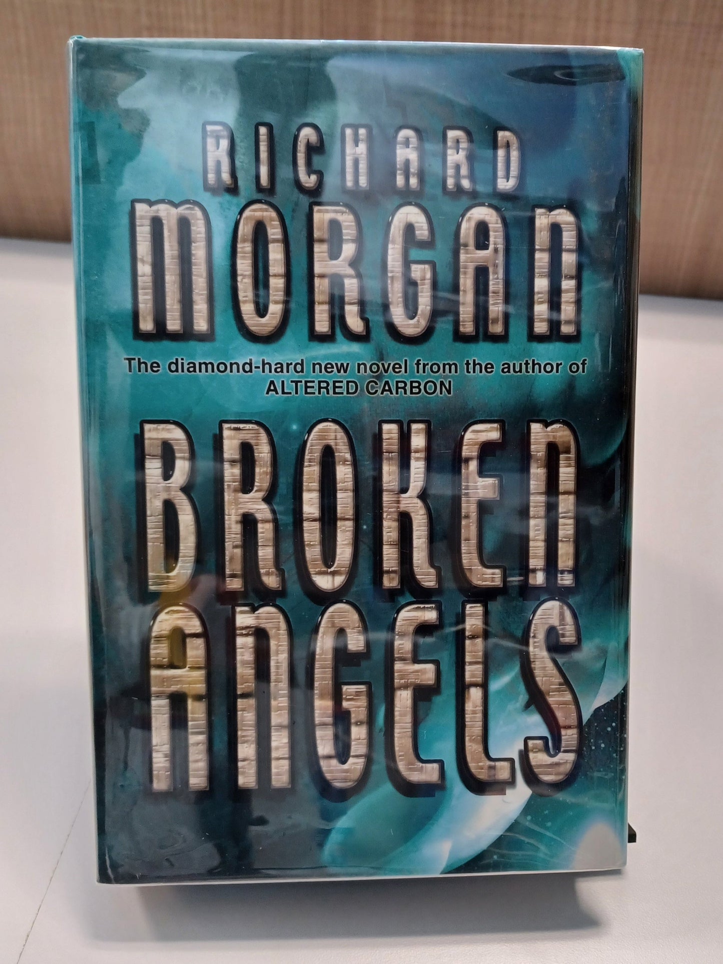 Broken Angels
by Morgan, Richard